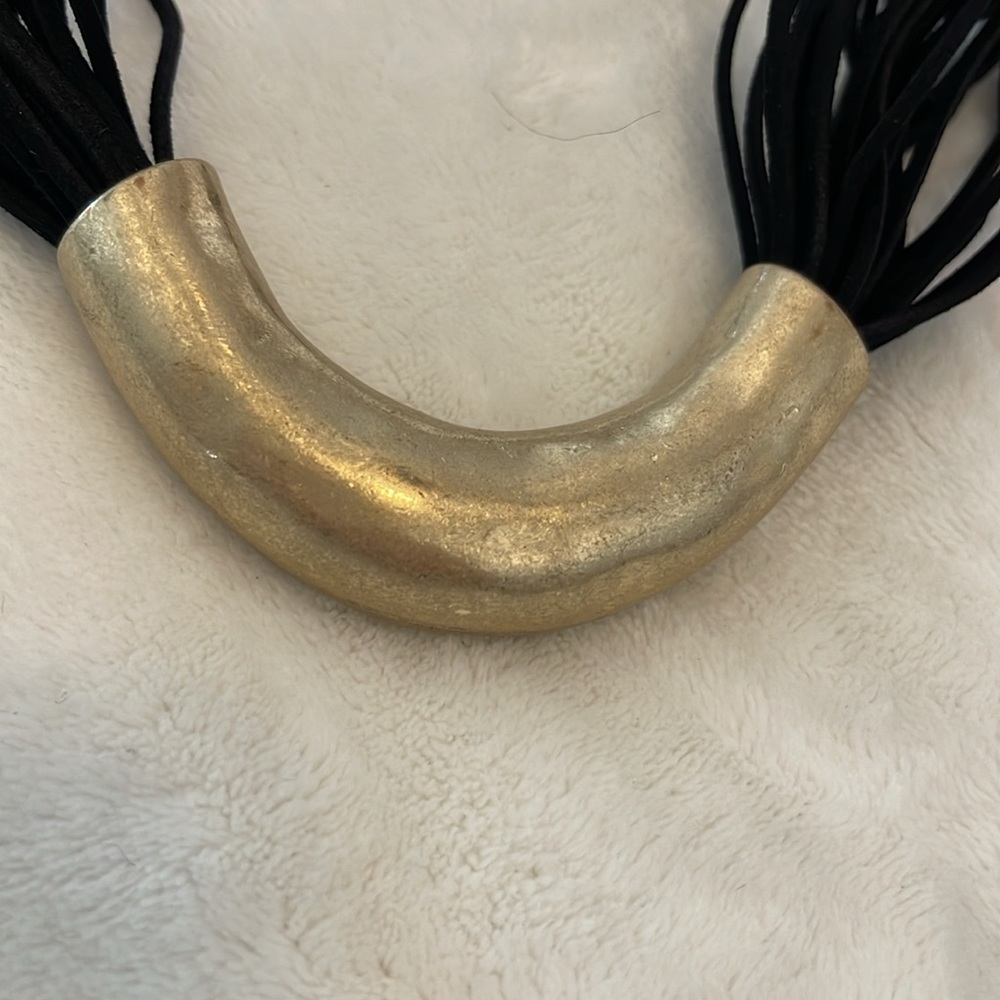 Black rope with distressed silver metal necklace - Picture 4 of 4
